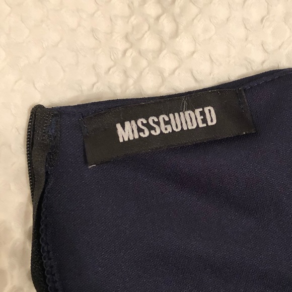 Missguided off the shoulder V plunge romper - Picture 7 of 8